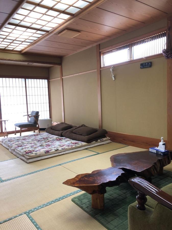 Yasuragi Guest House&Bar Hita Extérieur photo
